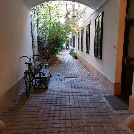 Happy Apartment In The Heart Of Budapest With 2 Rooms Budapeste Exterior foto
